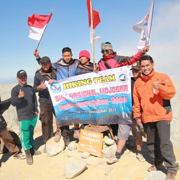 Hiking Team SMK Nasional Mojosari